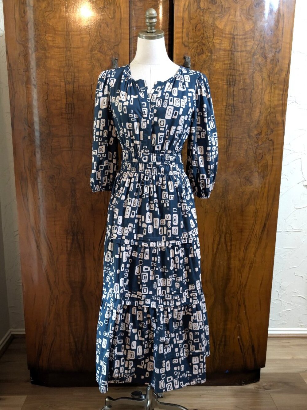 Avara Abstract Block Print Tiered Maxi Dress S Teal Cream Smocked Retro Boho